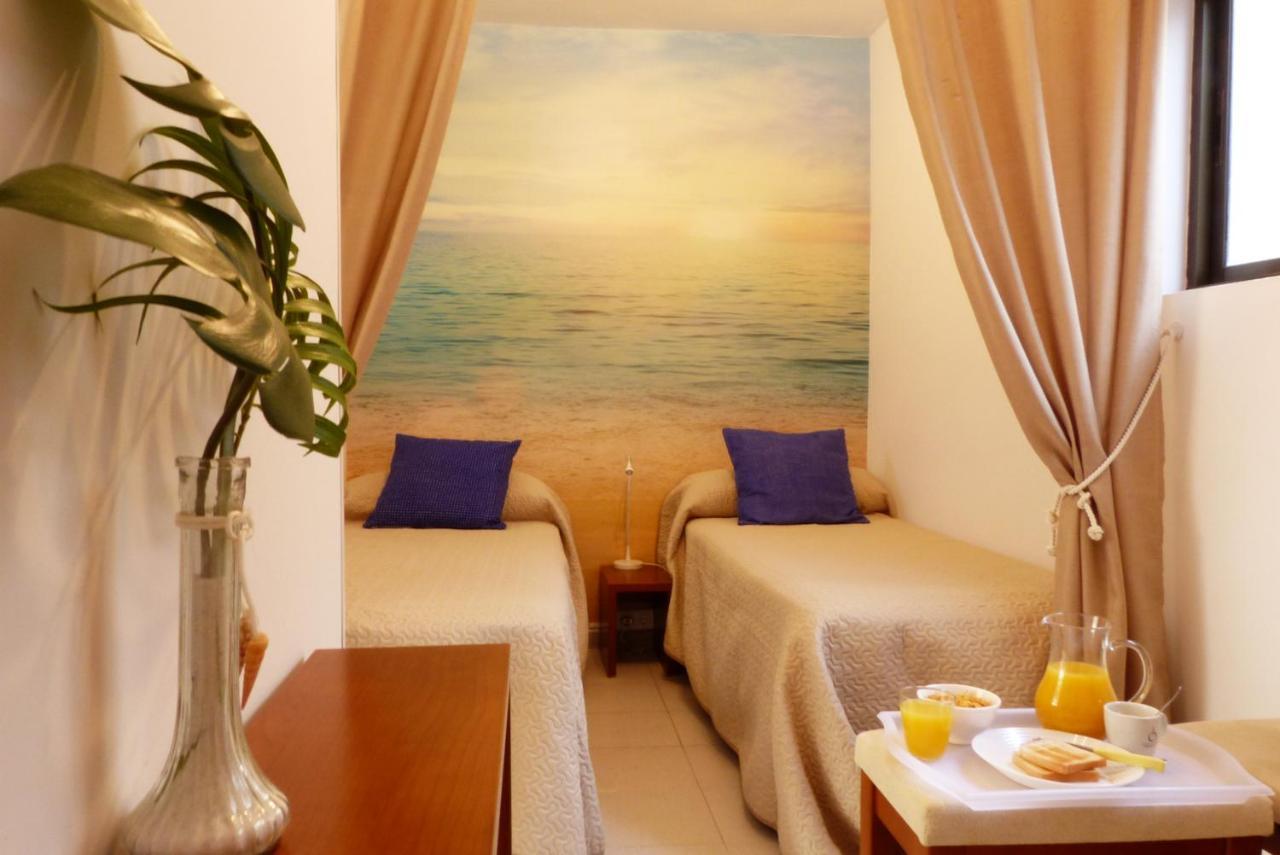 Апартаменты Studio With Access To The Garden. Open Pool. Beach Very Close. Wifi & Netflix Free Бенальмадена Экстерьер фото