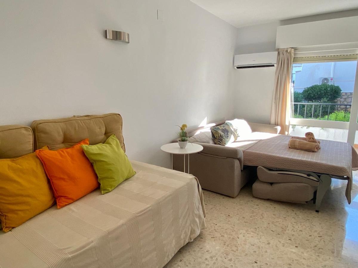 Апартаменты Studio With Access To The Garden. Open Pool. Beach Very Close. Wifi & Netflix Free Бенальмадена Экстерьер фото